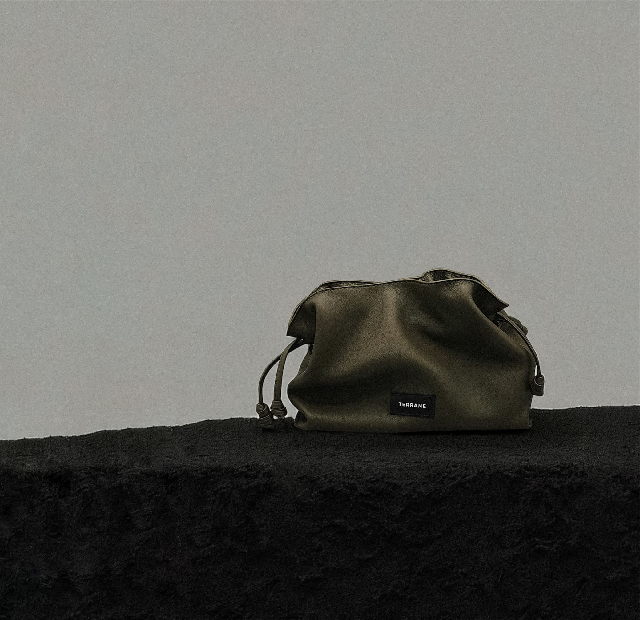 bolso de piel hecho en españa